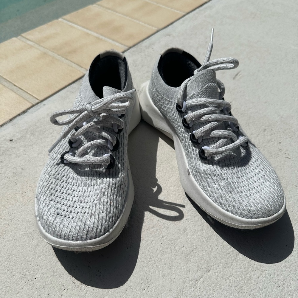 Women’s Allbird Tree Dasher Running Shoes - Picture 2 of 8